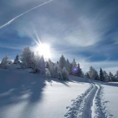 Snug With Balcony Appartement