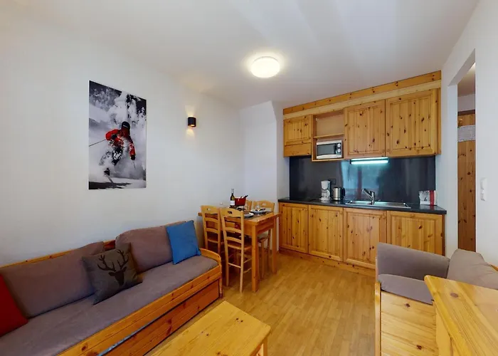 Snug With Balcony アパート *