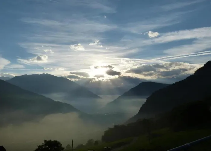 アパート Snug With Balcony ナンダ