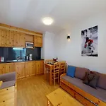 Apartment Snug With Balcony Nendaz